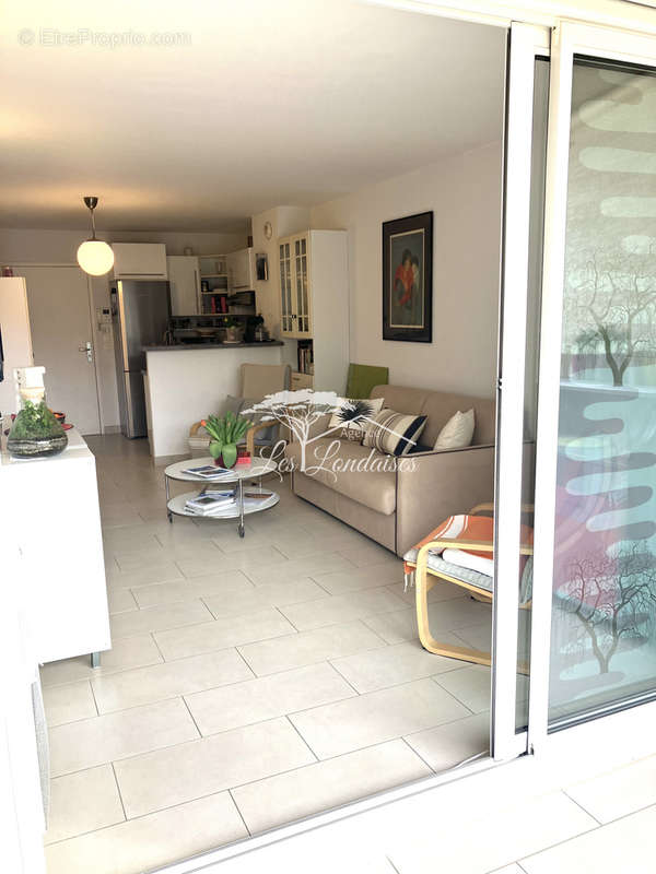 Appartement à LA LONDE-LES-MAURES