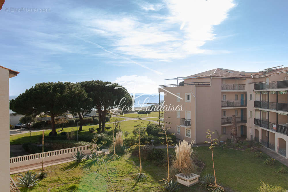 Appartement à LA LONDE-LES-MAURES