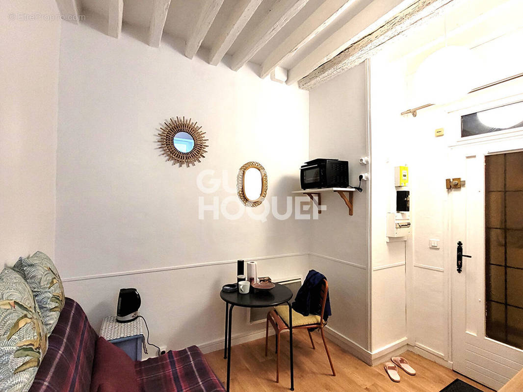 Appartement à PARIS-19E