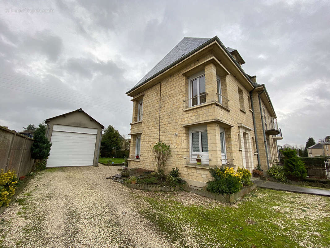 Maison à AUNAY-SUR-ODON