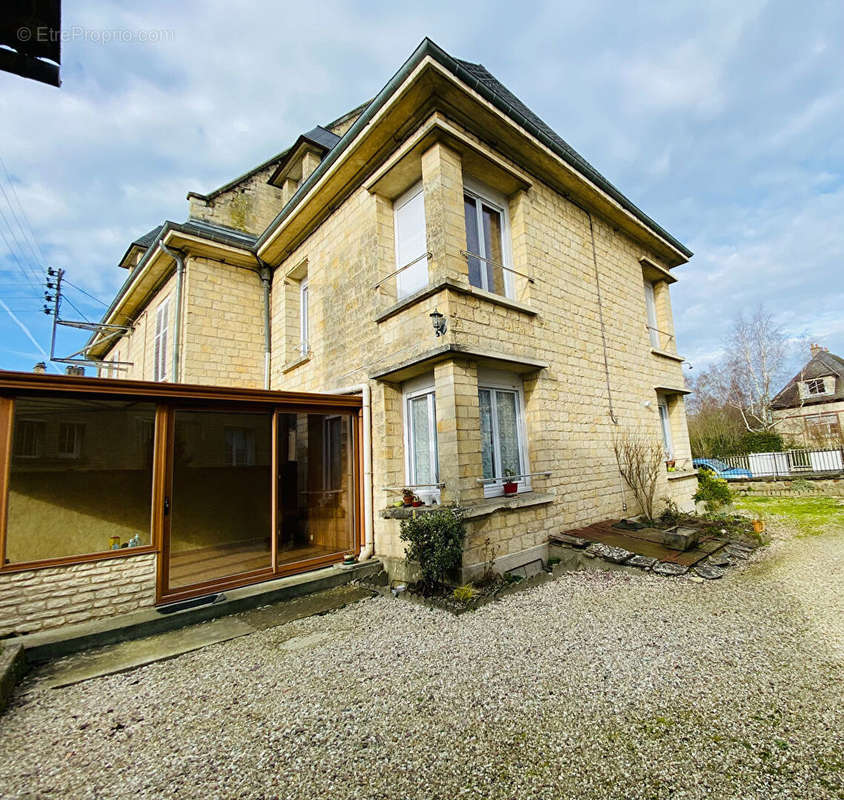 Maison à AUNAY-SUR-ODON