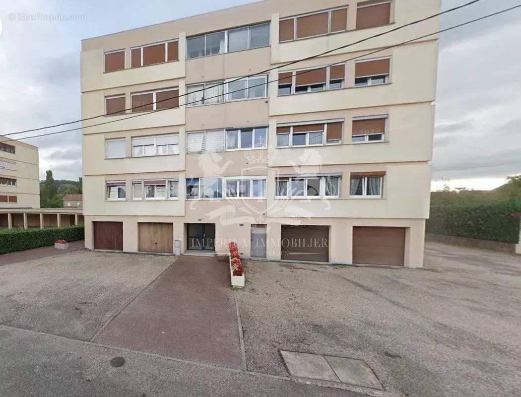 Appartement à BELLEVILLE-SUR-MEUSE