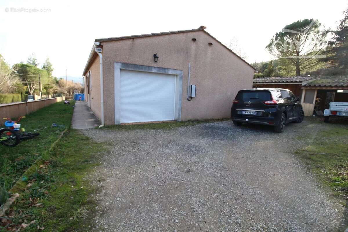 Maison à ANTUGNAC