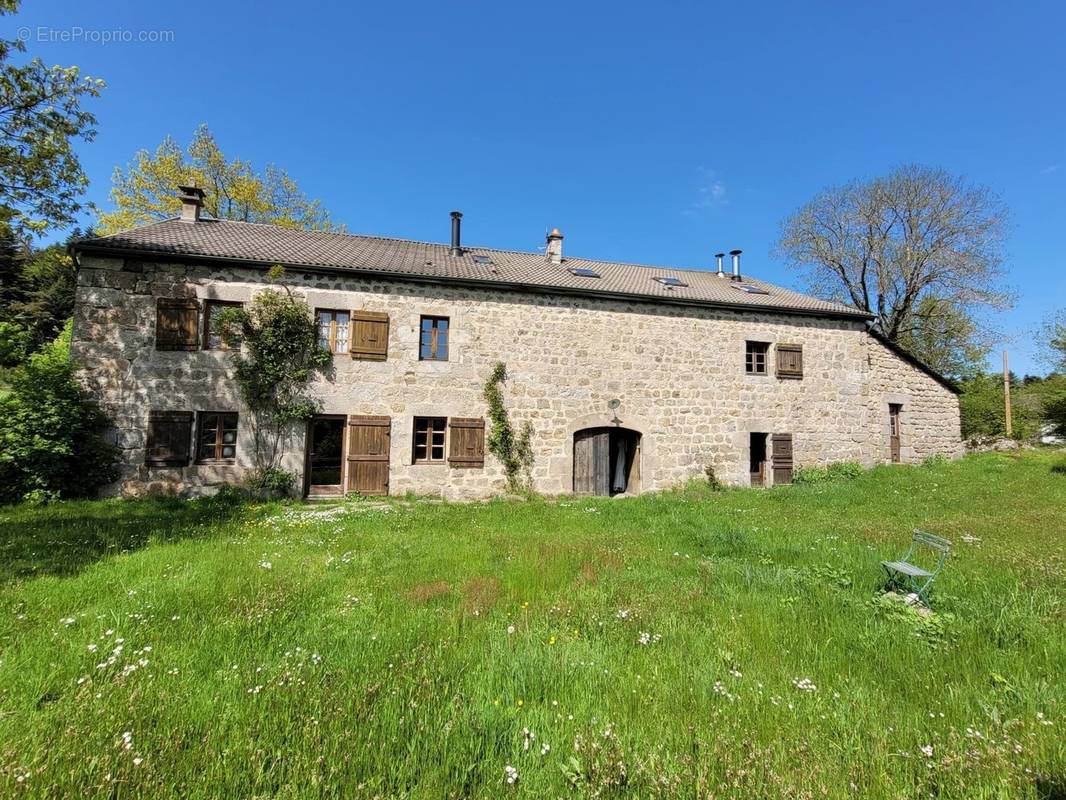 Maison à LE CHAMBON-SUR-LIGNON