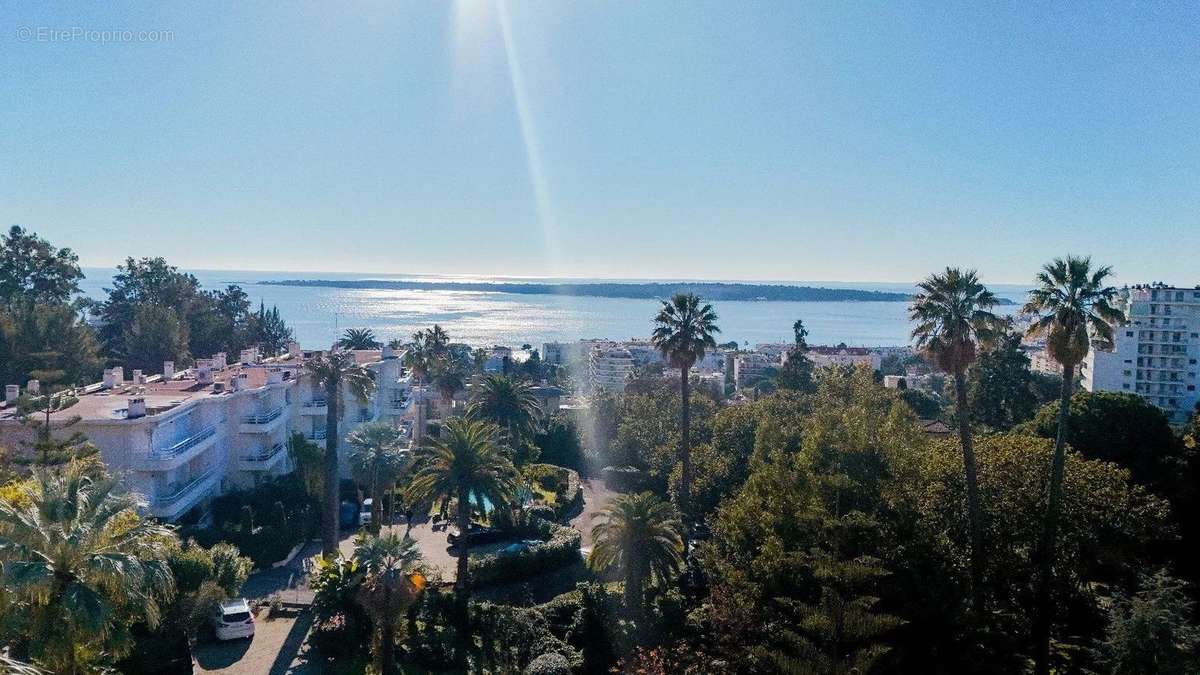 Appartement à CANNES