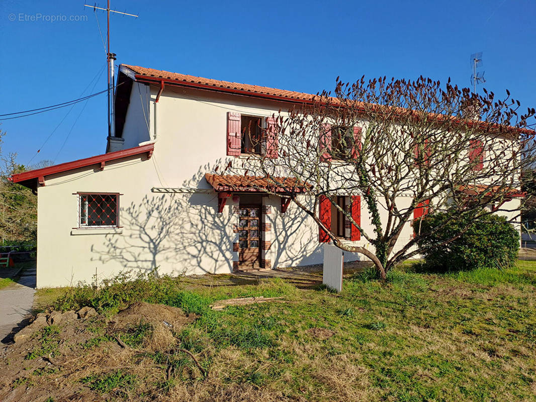 Maison à MAZEROLLES