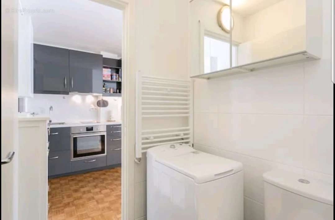 Appartement à NEUILLY-SUR-SEINE