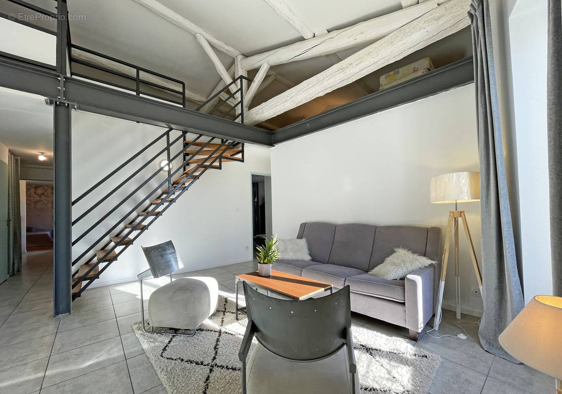 Appartement à NIMES