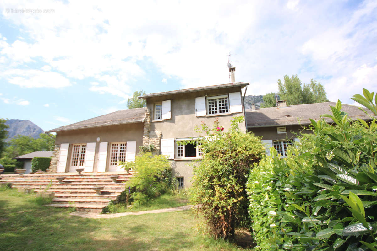 Maison à TARASCON-SUR-ARIEGE