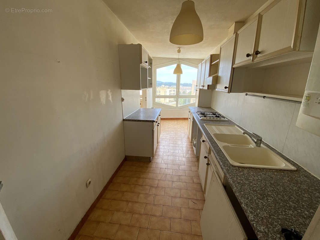 Appartement à LA VALETTE-DU-VAR