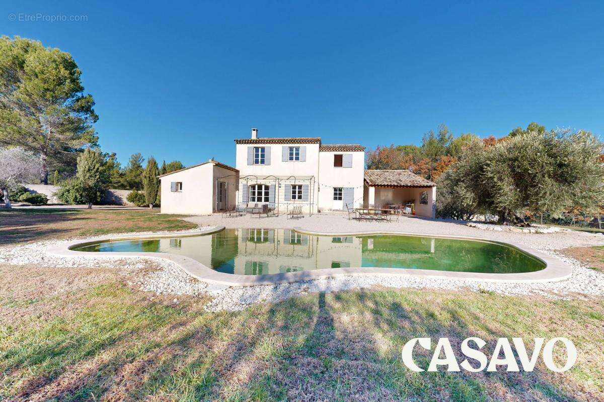 Maison à SAINT-CANNAT