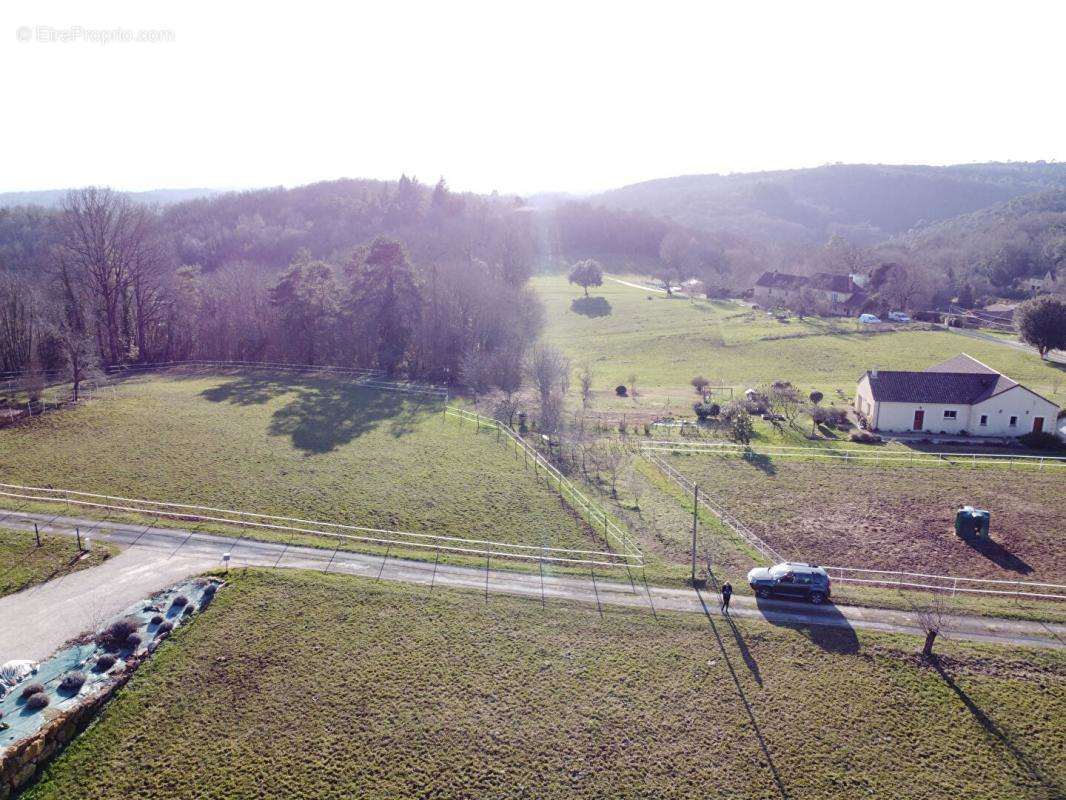 Terrain à CALVIAC-EN-PERIGORD