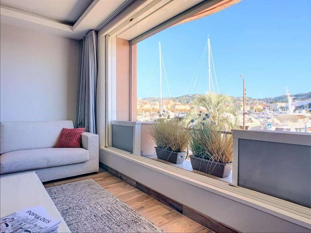 Appartement à CANNES