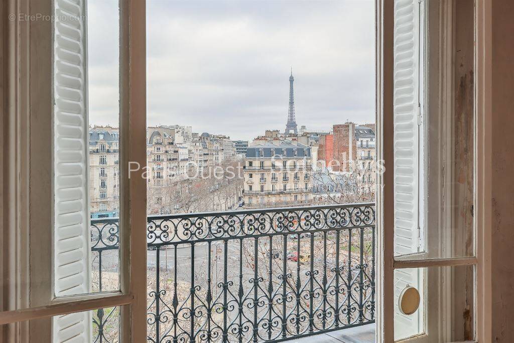 Appartement à PARIS-7E