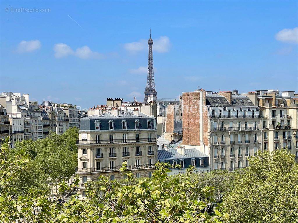 Appartement à PARIS-7E