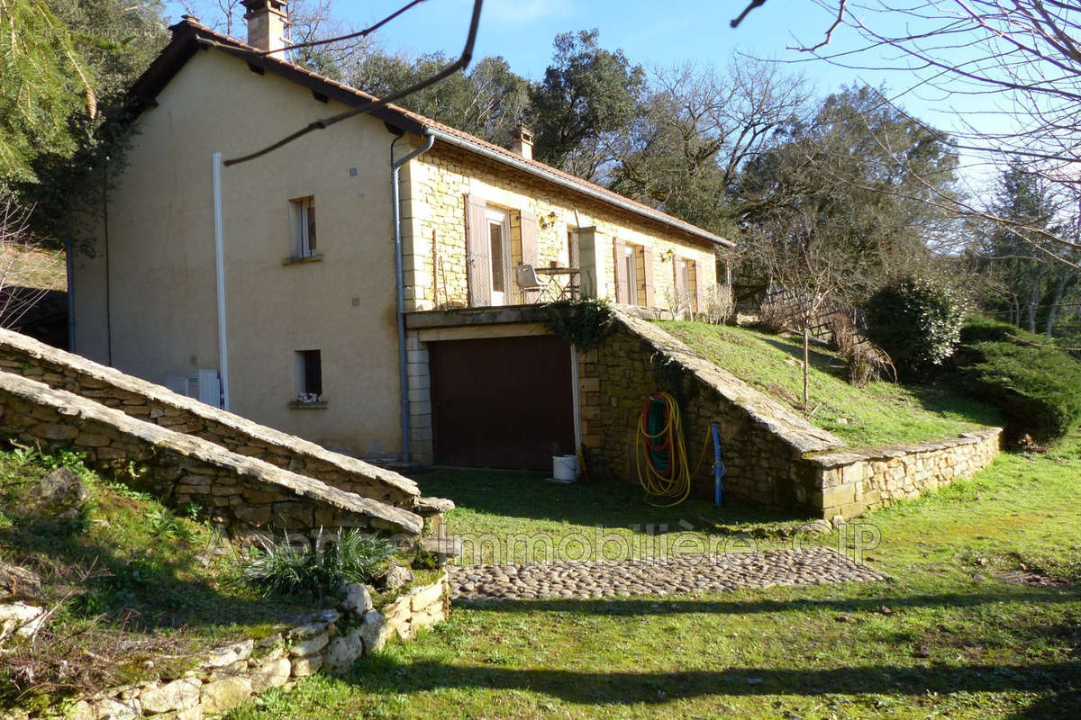 Maison à CARSAC-AILLAC