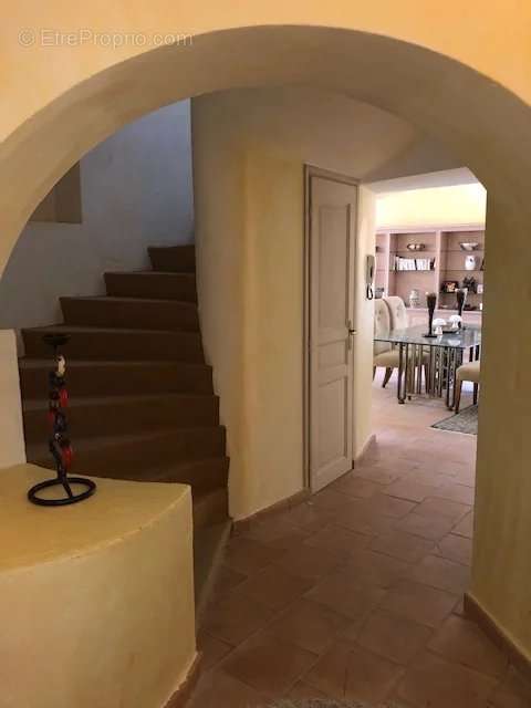 Appartement à VALLAURIS