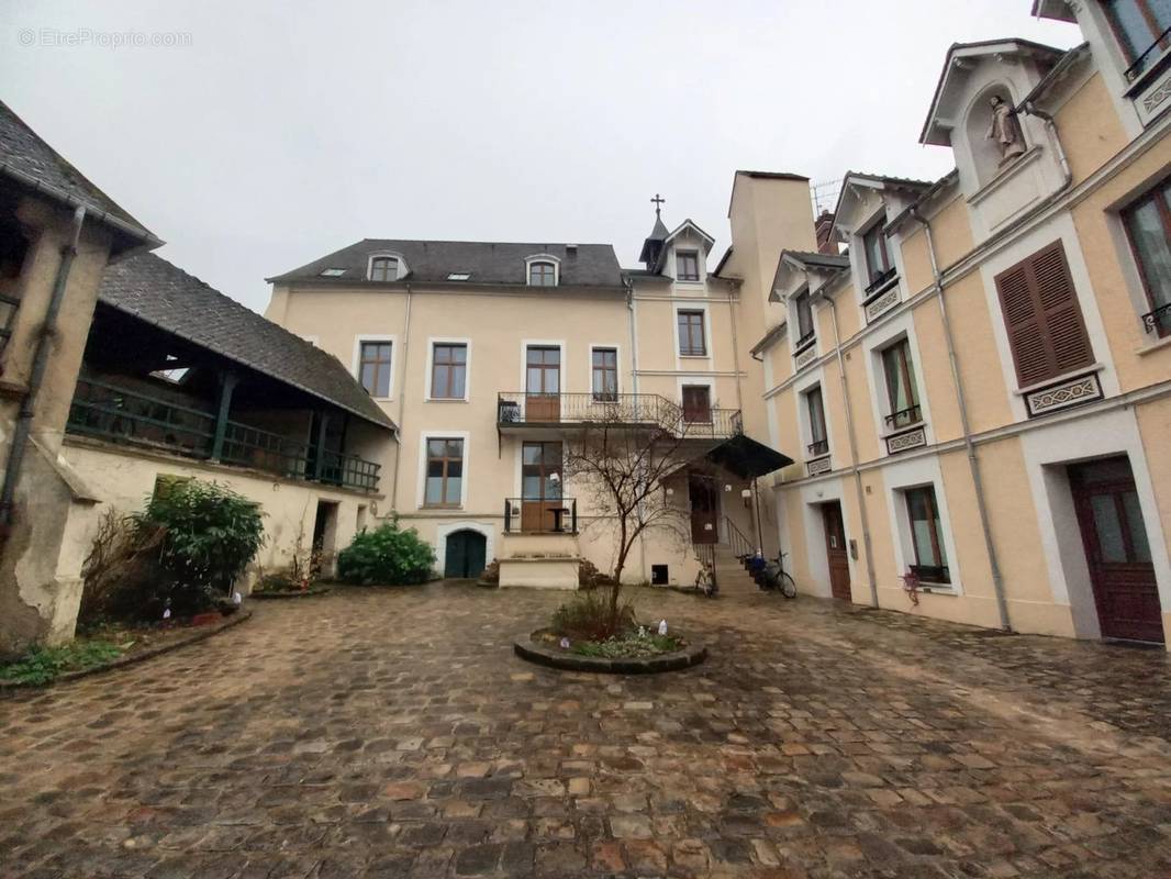 Appartement à MORET-SUR-LOING