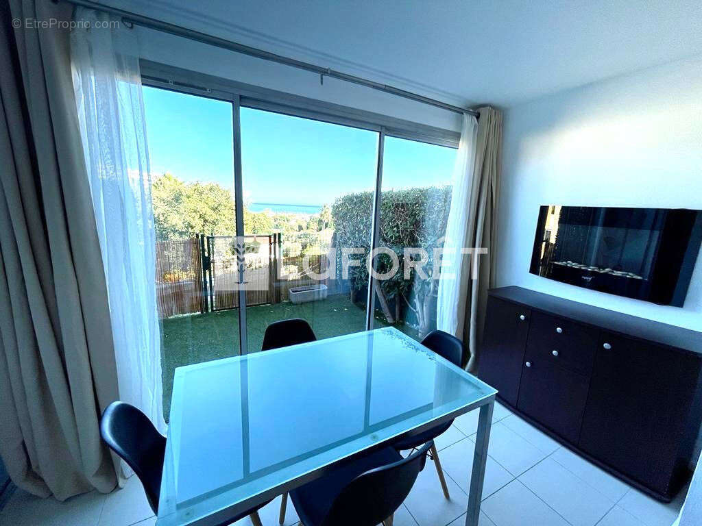 Appartement à VILLENEUVE-LOUBET