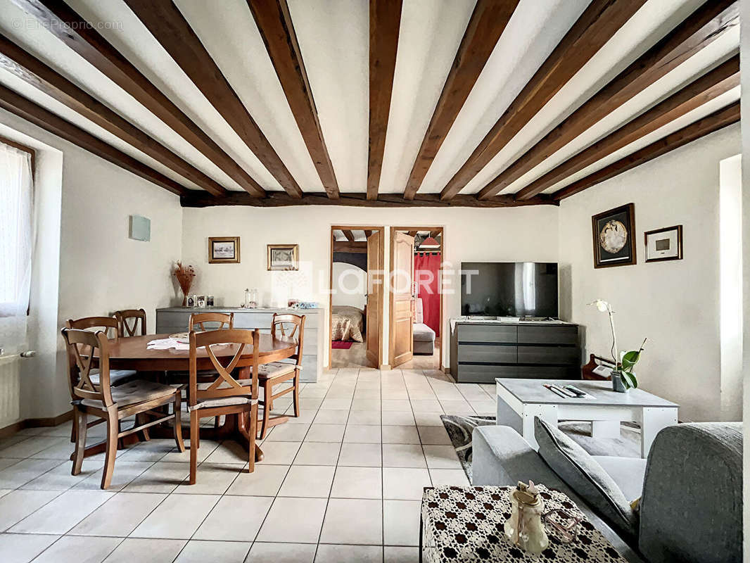 Appartement à VIARMES