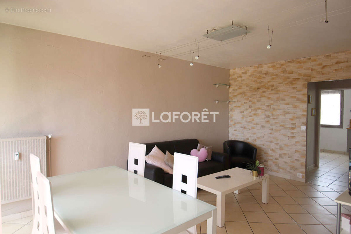 Appartement à FREJUS