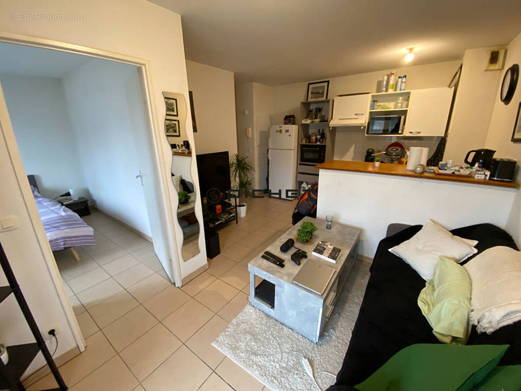 Appartement à SAINT-QUENTIN-DE-BARON