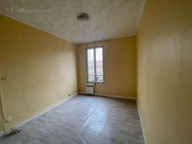 Appartement à LA COURNEUVE