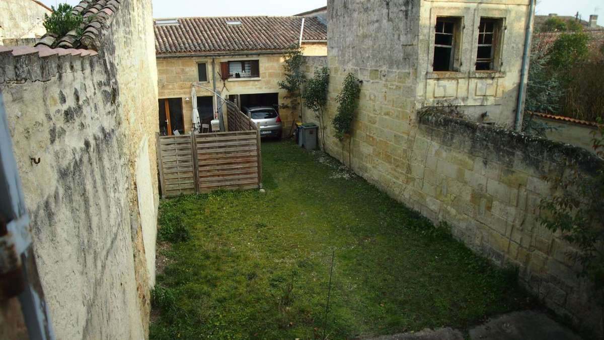 Maison à SAINT-ANDRE-DE-CUBZAC