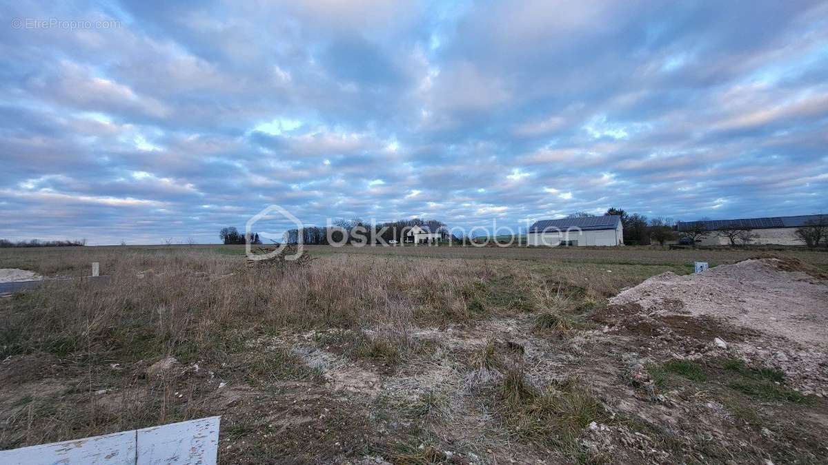 Terrain à RETHEL