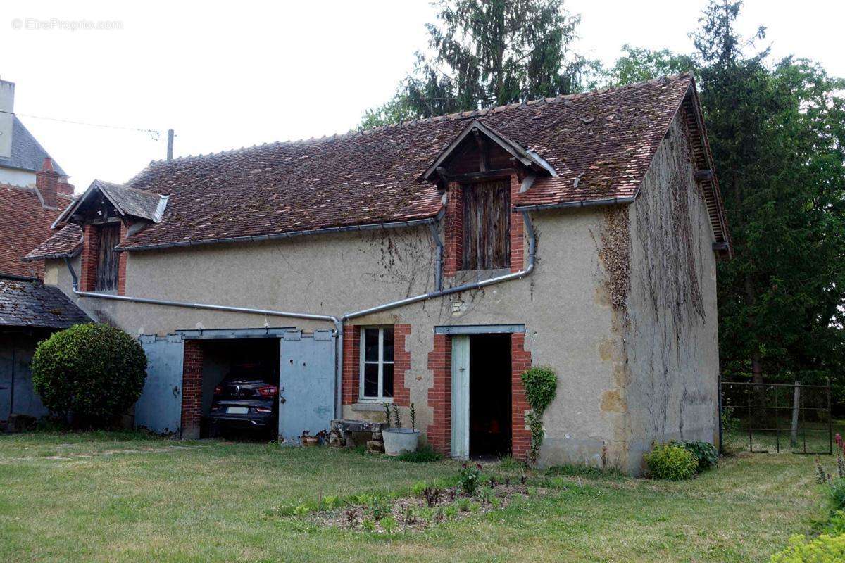 Maison à BENGY-SUR-CRAON