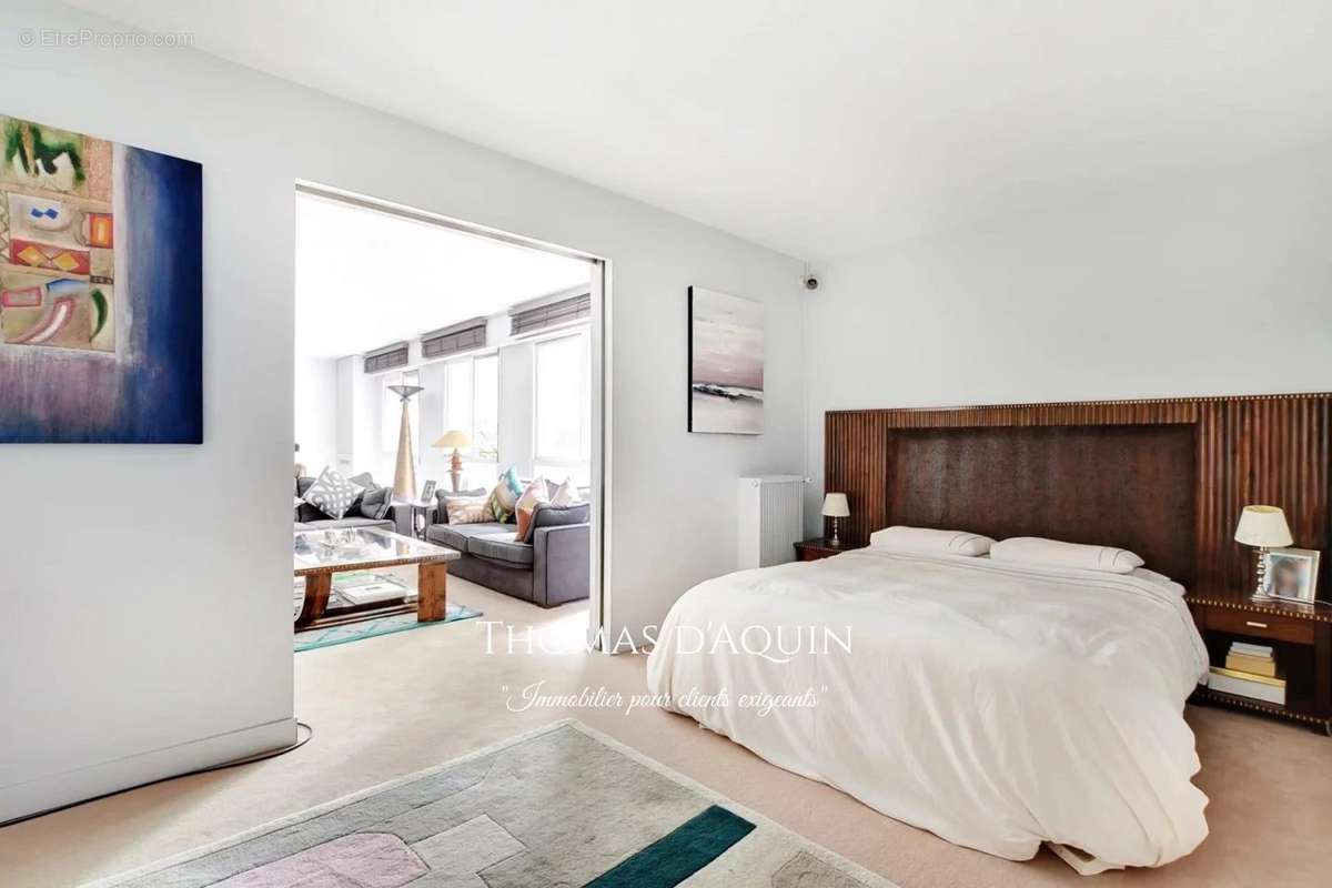 Appartement à PARIS-7E