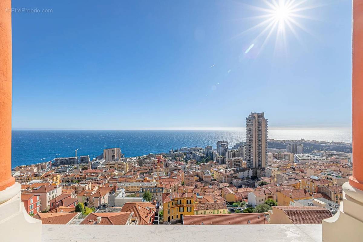 Appartement à BEAUSOLEIL