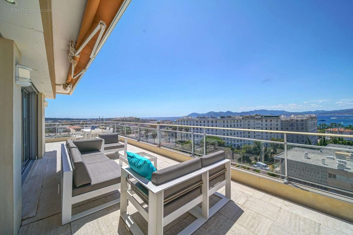 Appartement à CANNES