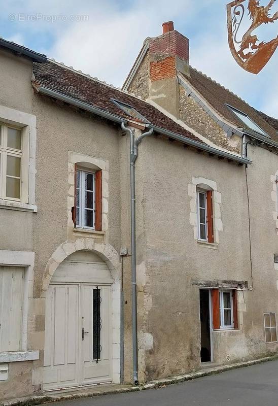 Maison à ANGLES-SUR-L&#039;ANGLIN