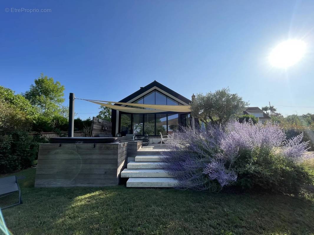 Maison à SOISY-SUR-SEINE