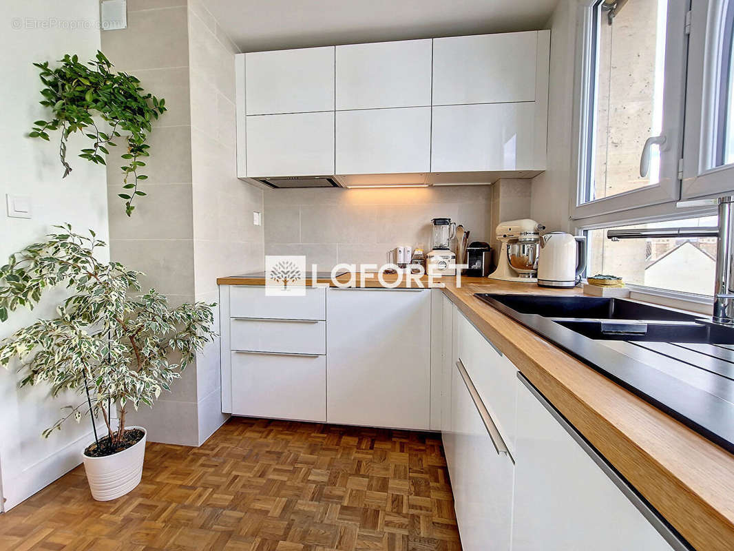 Appartement à ENGHIEN-LES-BAINS