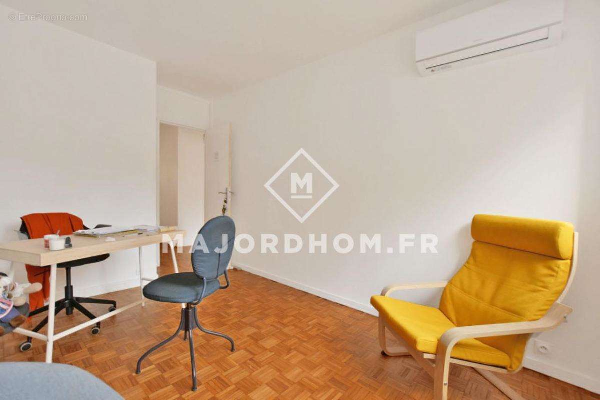 Appartement à MARSEILLE-6E