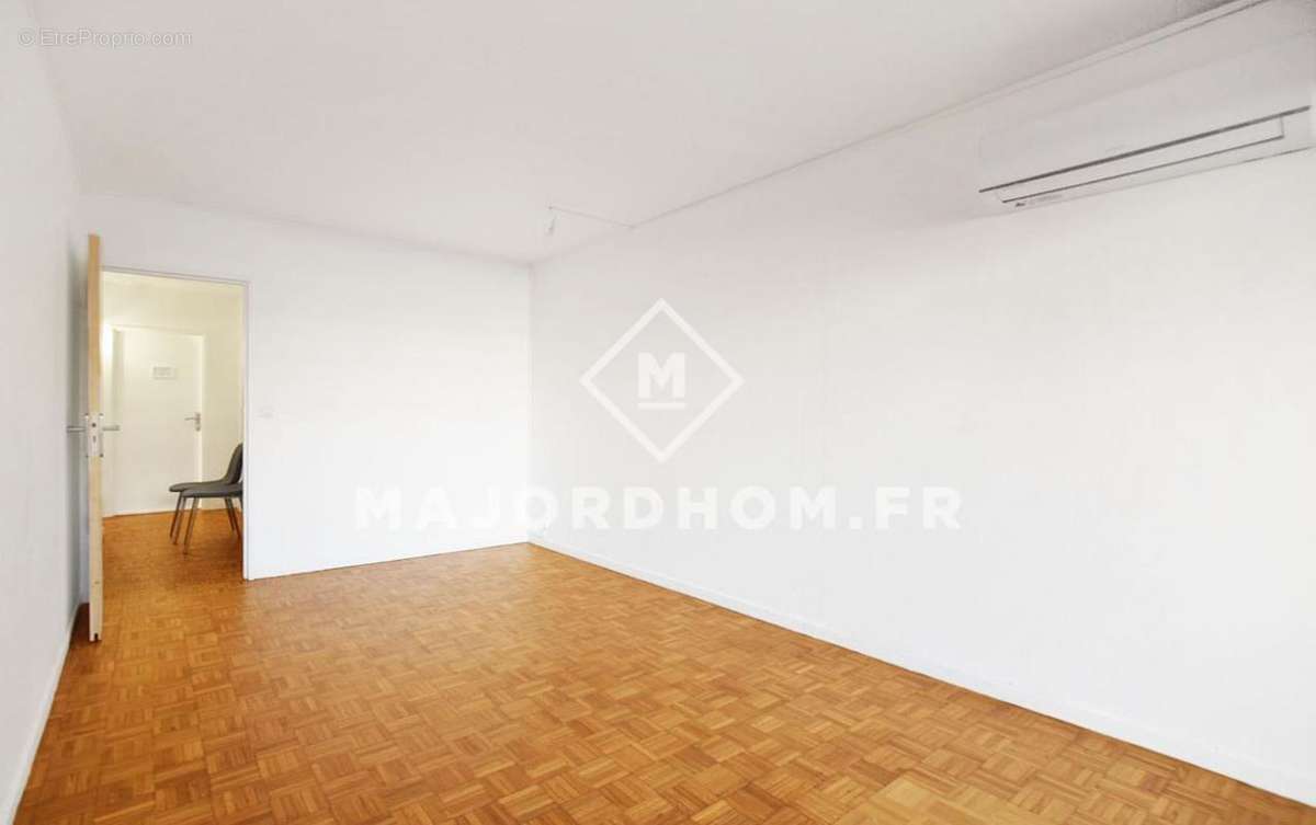 Appartement à MARSEILLE-6E