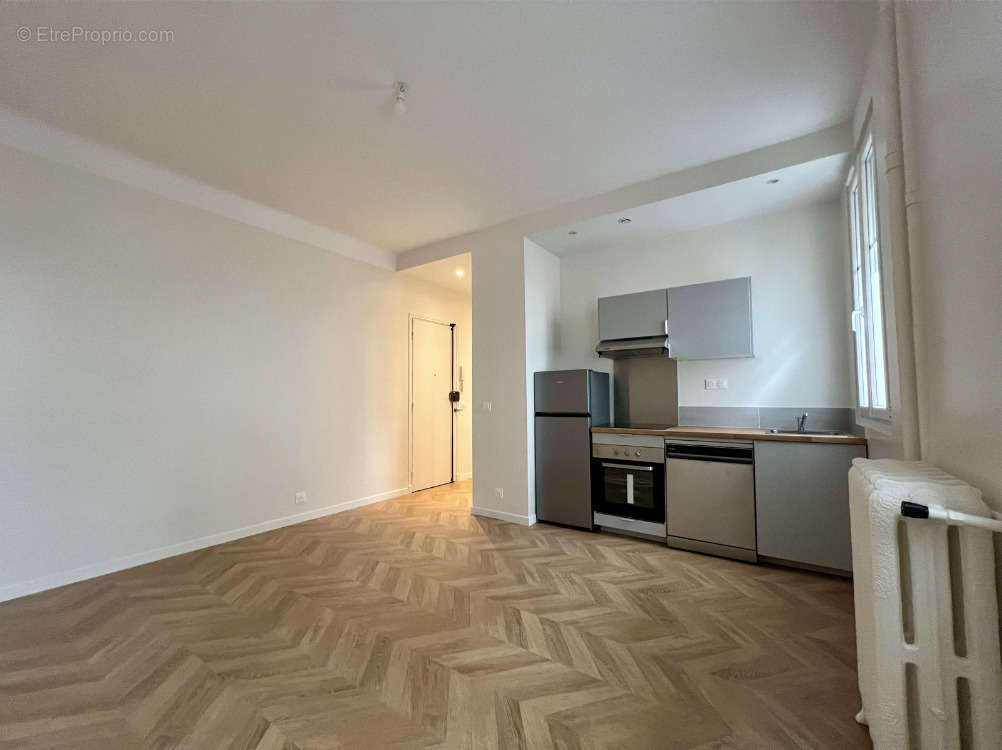 Appartement à PARIS-15E