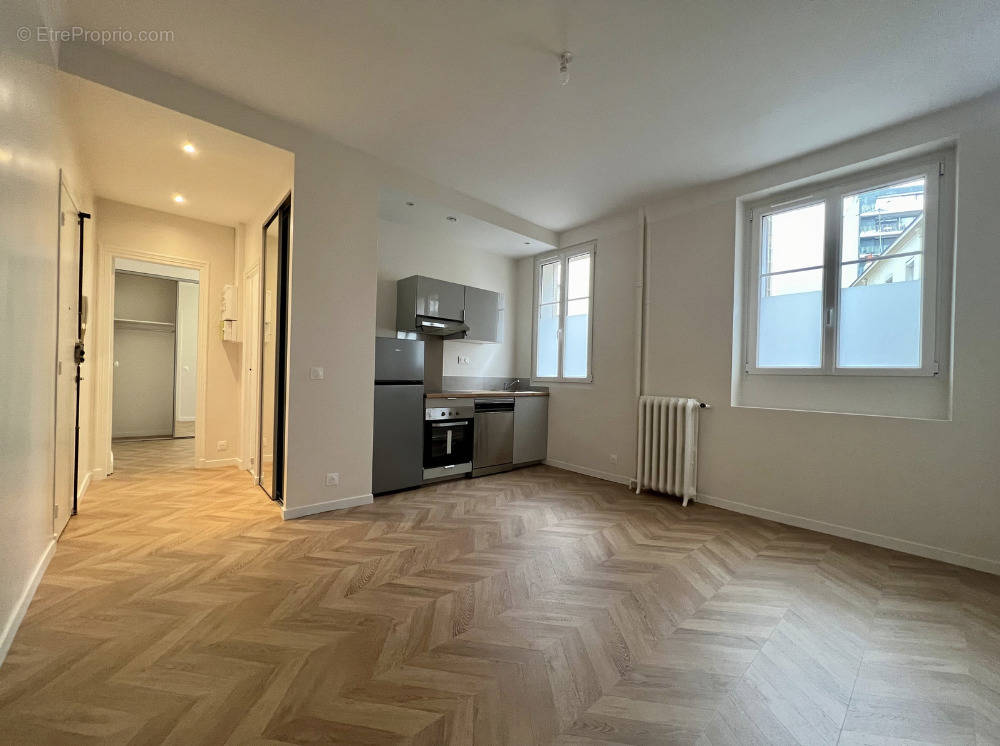 Appartement à PARIS-15E