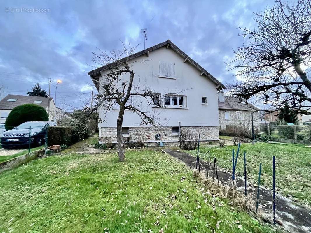 Maison à DOURDAN