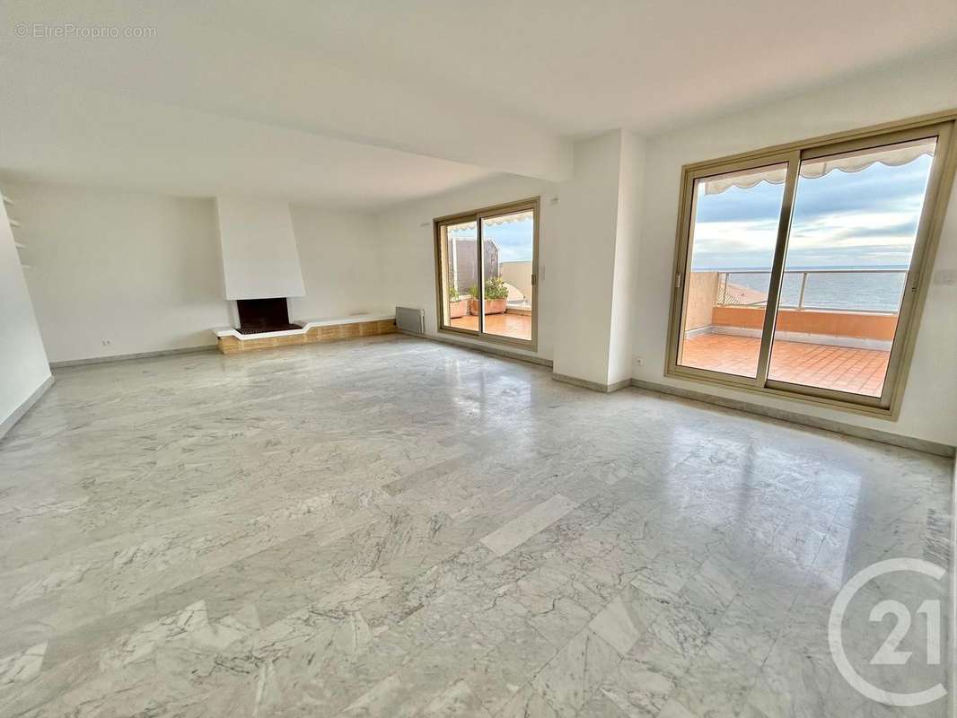 Appartement à MENTON