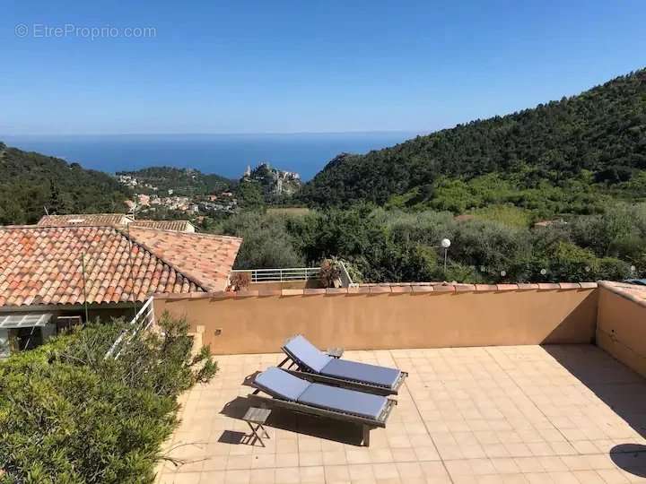 Appartement à EZE