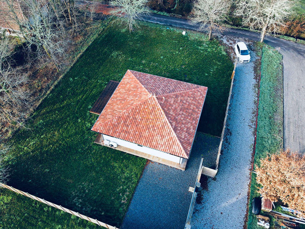 Maison à MOUSTEY