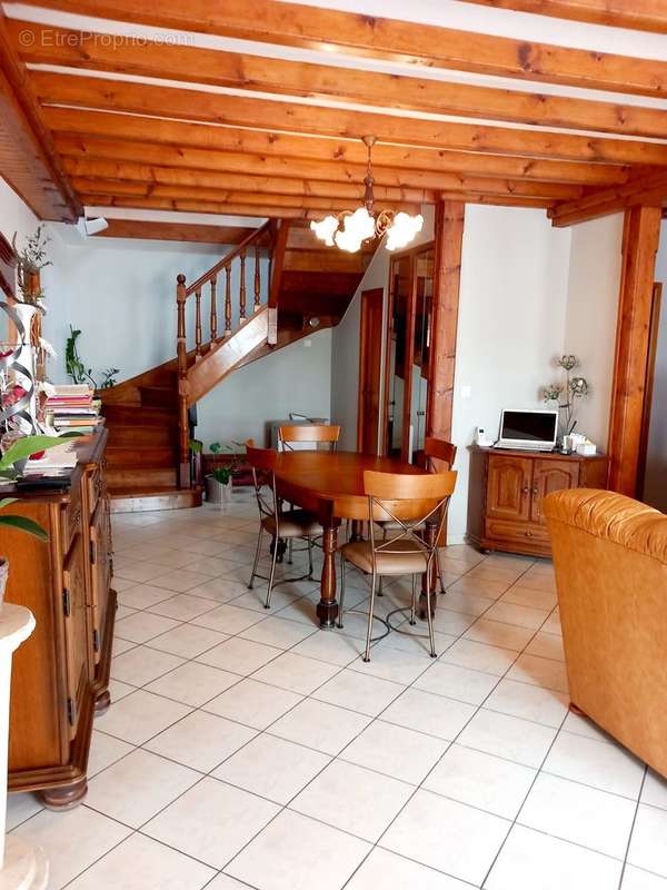 Appartement à JASSANS-RIOTTIER