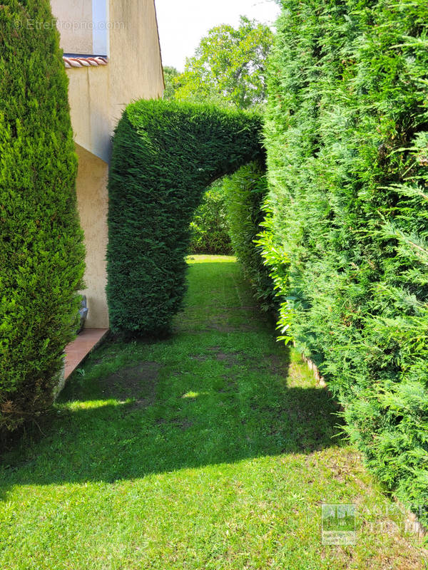 Maison à SAINT-VALLIER-DE-THIEY