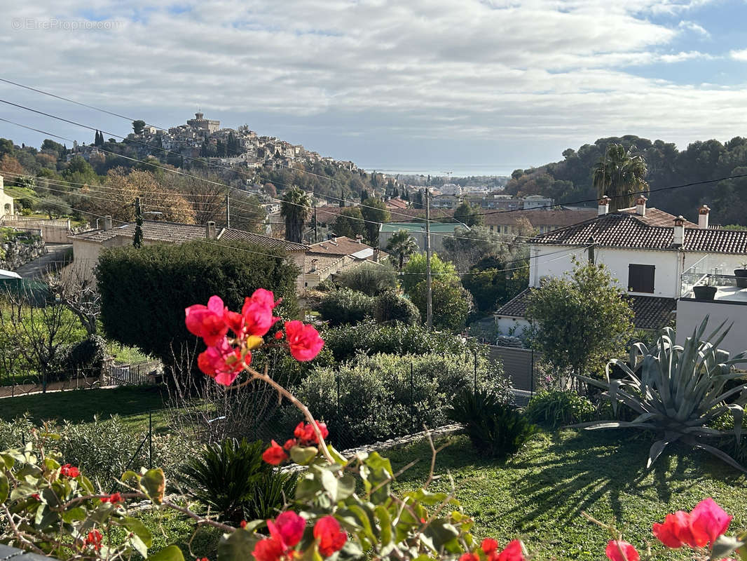 Maison à CAGNES-SUR-MER