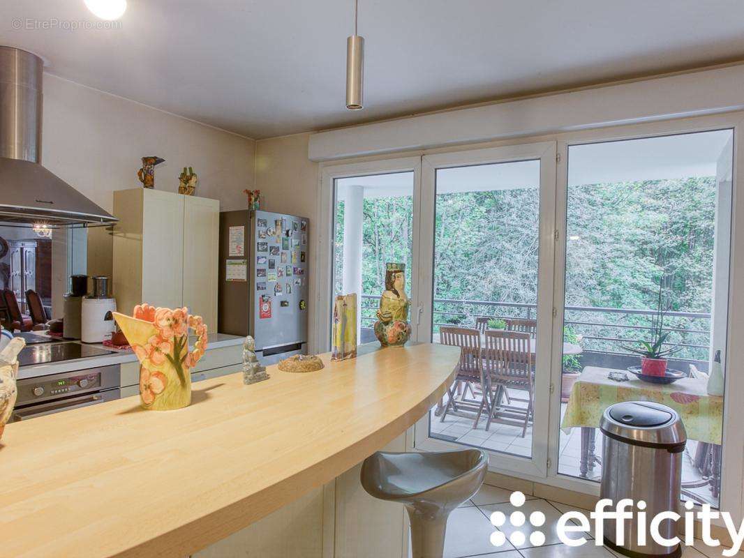 Appartement à LYON-5E