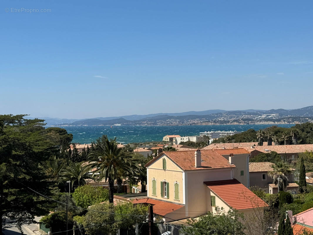 Appartement à SIX-FOURS-LES-PLAGES