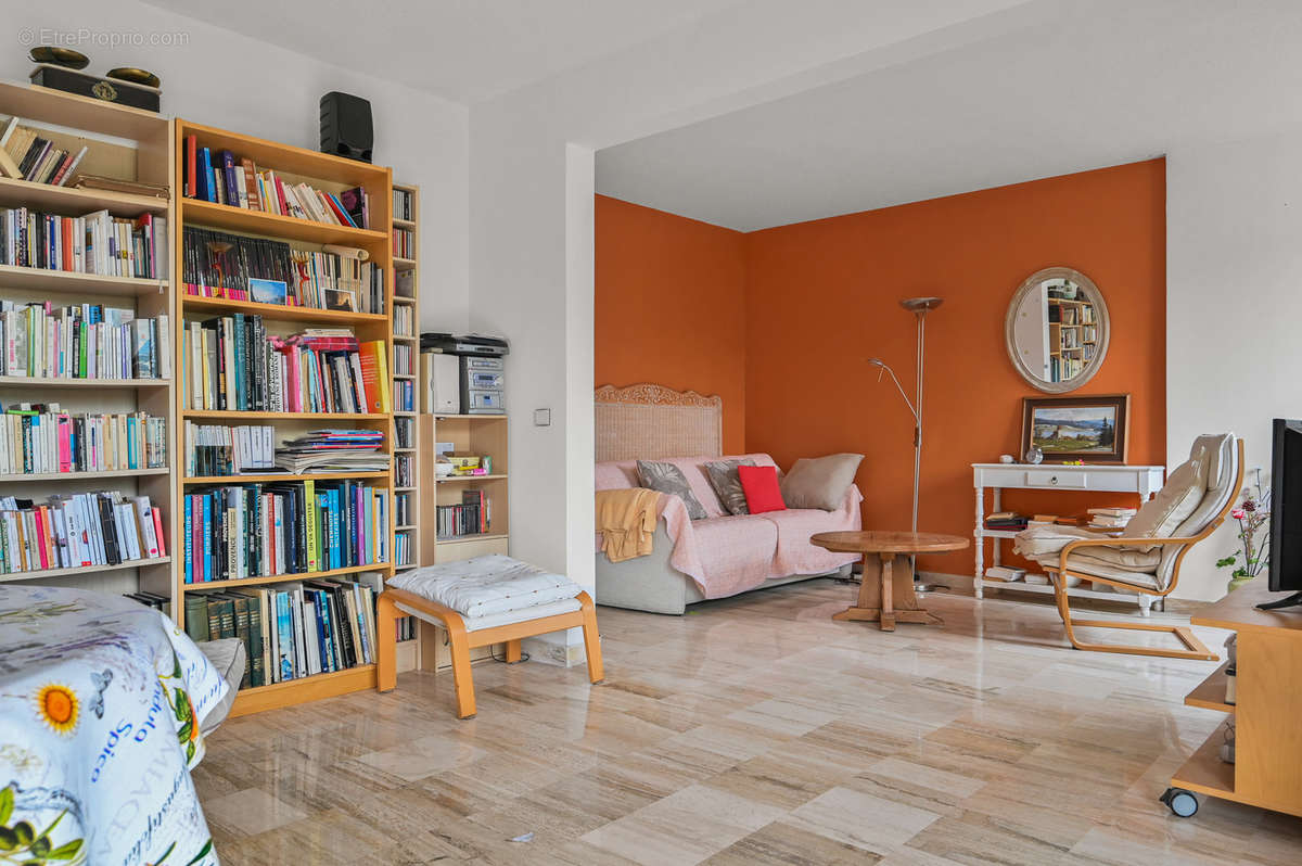 Appartement à MARSEILLE-9E